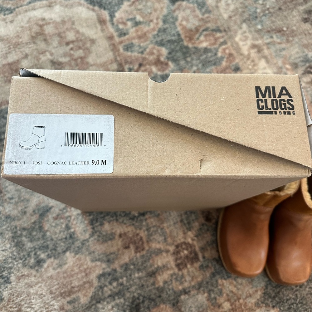 MIA Tan Ankle Boots with Shearling Lining - Picture 9 of 10